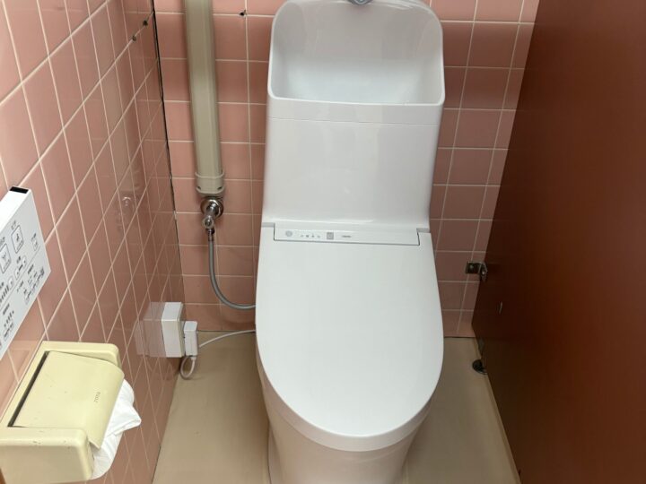 山梨県　昭和町　オフィス【トイレ交換工事】｜山梨県地域密着型塗装店（塗装のカイト）
