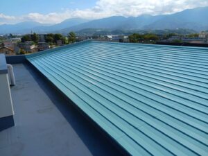山梨県甲府市マンション【屋根塗装工事】｜山梨県地域密着型塗装店（塗装のカイト）